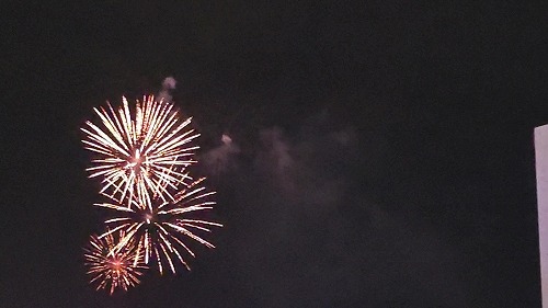 20251010_183520 - frame at 3m47s.jpg (35382 バイト)